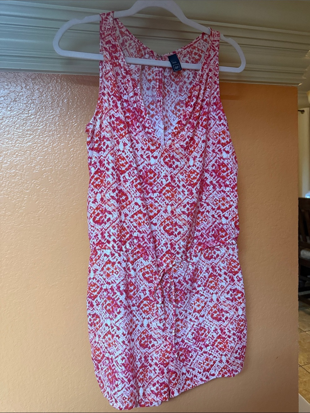 GAP Red & White Sleeveless Printed Mini Dress shorts with pockets at the side